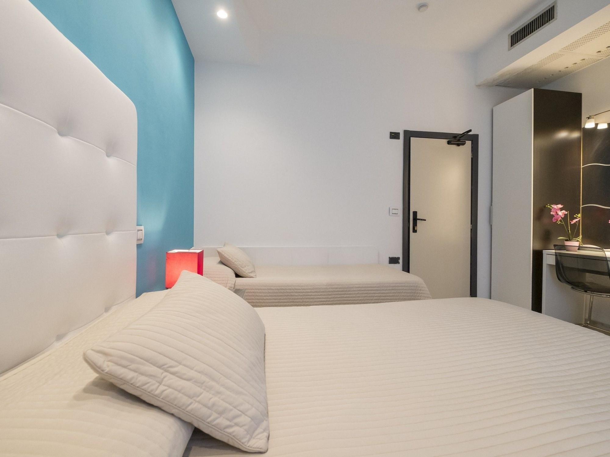 Hotel Levante Римини Екстериор снимка