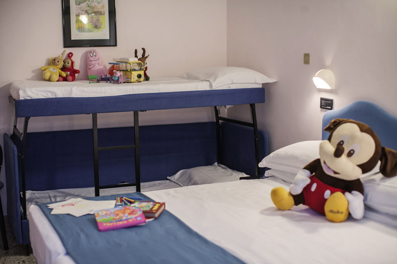 Hotel Levante Римини Екстериор снимка